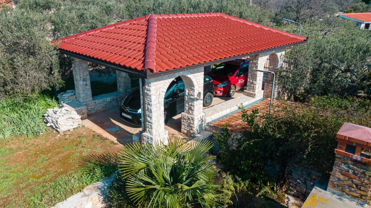 Вілла Stone House San Pelegrin Вела-Лука Екстер'єр фото